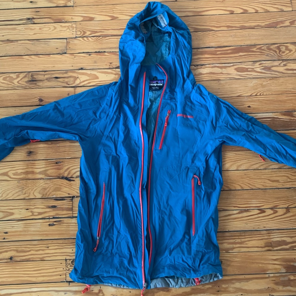 Patagonia softshell windbreaker